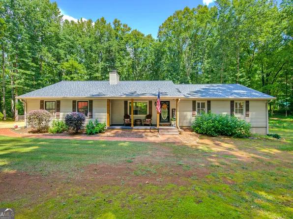 3744 Tanners Mill Rd, Gainesville, GA 30507