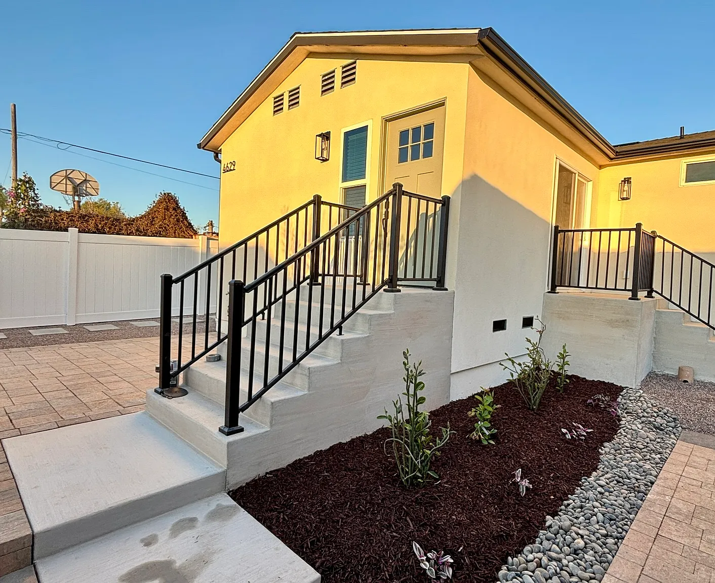 2 bed, 1000 sqft, $3,450 — Photo 1