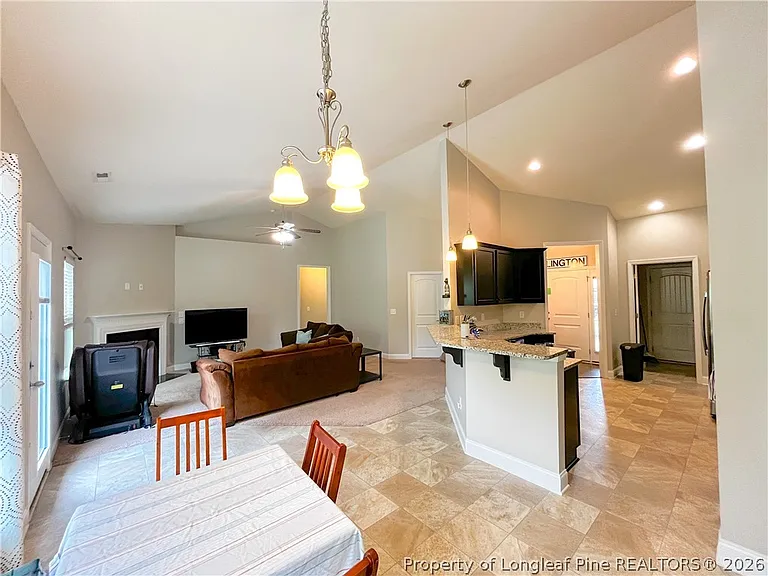 144 Parkside Dr — Photo 7