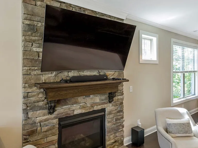 8425 Hobhouse Cir — Photo 10