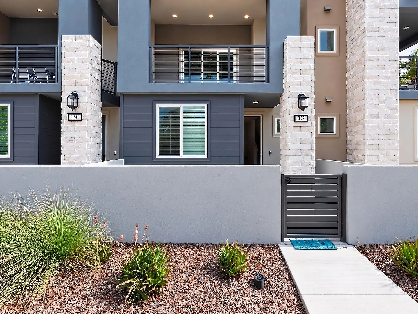 352 Tank Irvine — Photo 2
