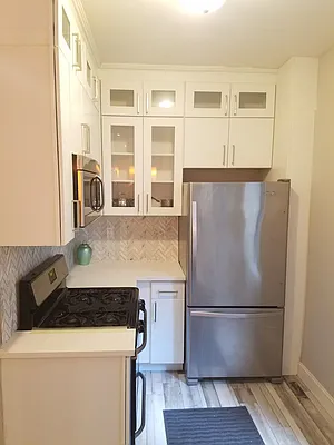 Rented by HFF Realty LLC | media 10