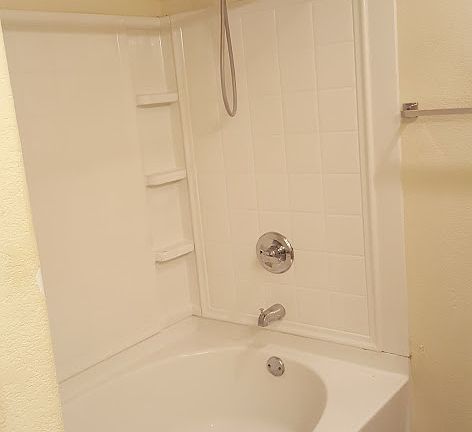 2nd image of 2203 Mission Verde