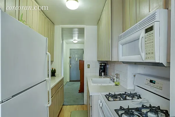 Sold by Corcoran | media 3