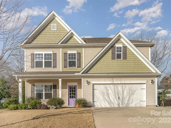 217 Stowe Creek Ln, Mount Holly, NC 28120