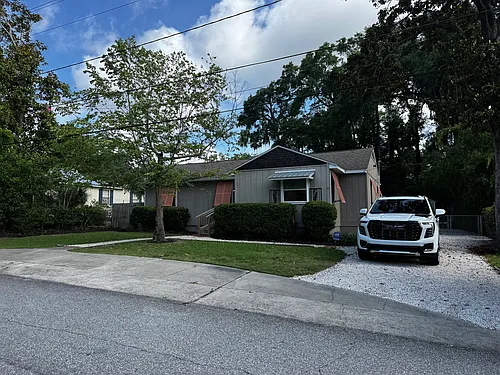 9 Stewart Ave Photo 1