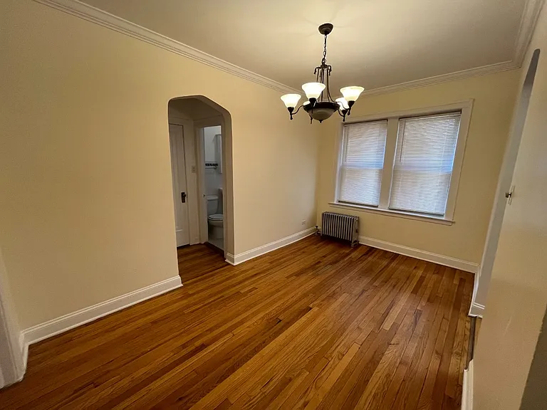 6131 N Hoyne Ave #1 — Photo 3