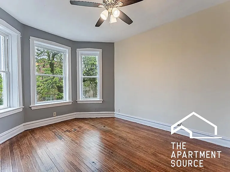 1426 S Avers Ave #2 — Photo 2