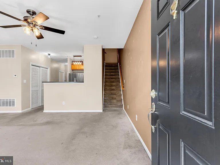 9 River Ln — Photo 4