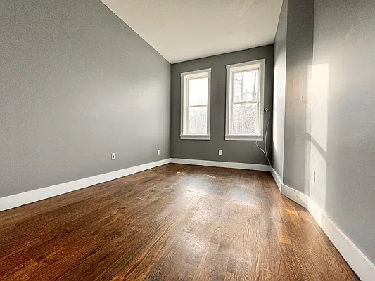 Rented by Pear NYC LLC | media 2
