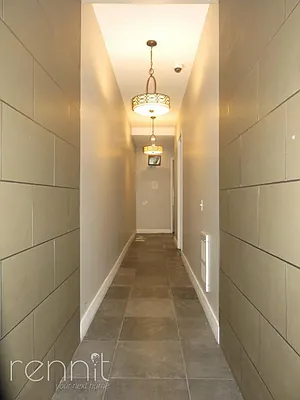 Rented by Rennit Inc. | media 50