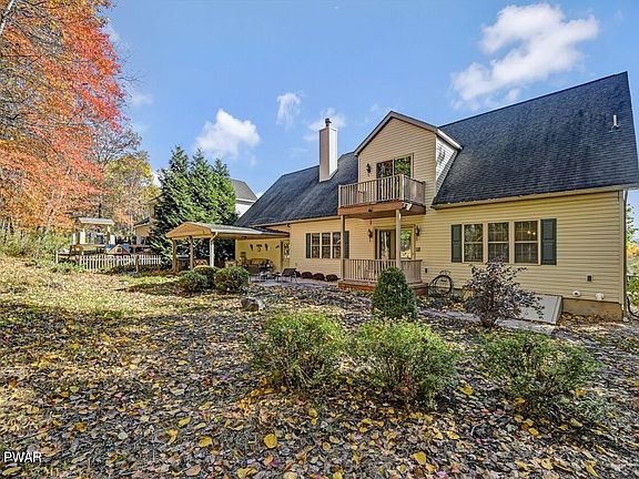 4th image of 420 Roanoke Ln
