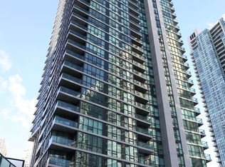 18 Harbour St #401, Toronto, ON M5J2Z6
