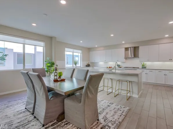 136 Tribeca, Irvine, CA 92612