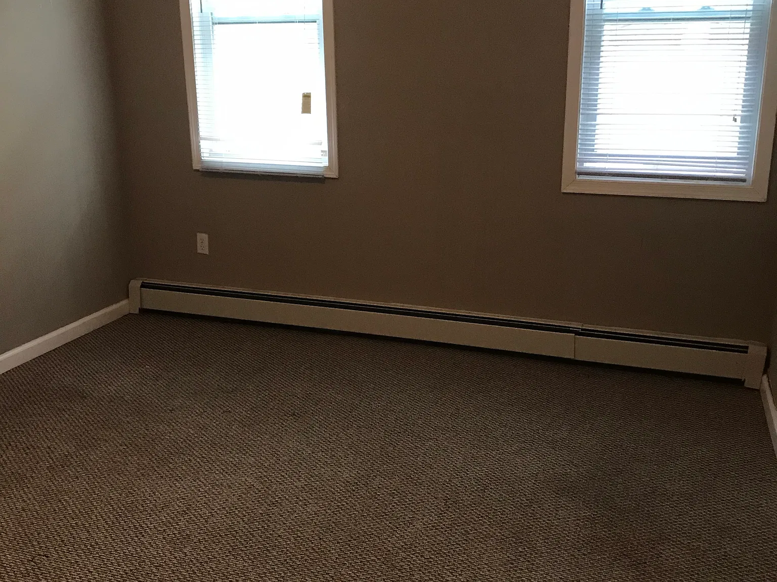 2 bed, 700 sqft, $2,150 — Photo 4