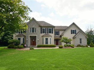 20 Whisper Creek Ct #PVT, Rochester, NY 14626