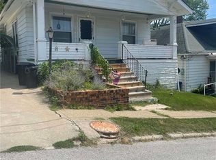 204 20th St, Hannibal, MO 63401
