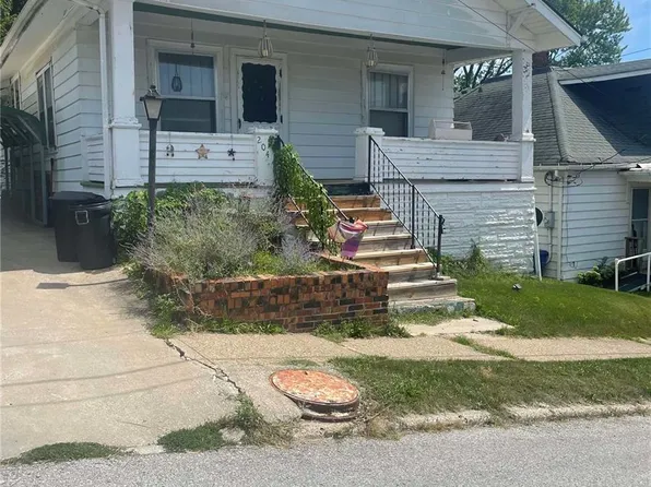 204 20th St, Hannibal, MO 63401