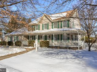 12 Southern Cross Dr, Boiling Springs, PA 17007