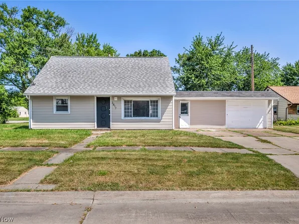 2817 Sterling Rd, Lorain, OH 44052