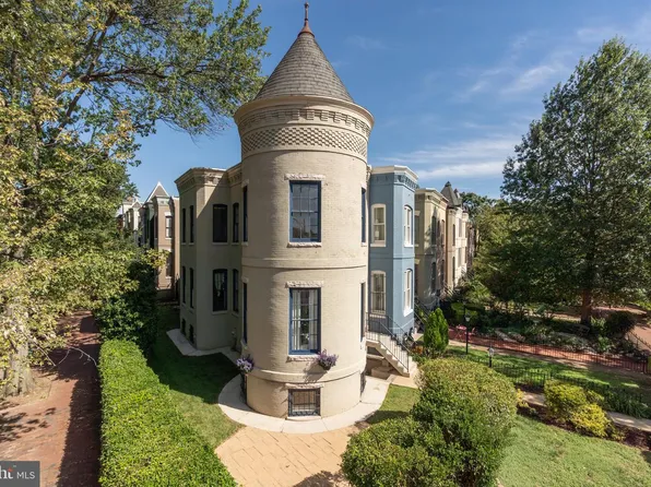 300 N Carolina Ave SE, Washington, DC 20003