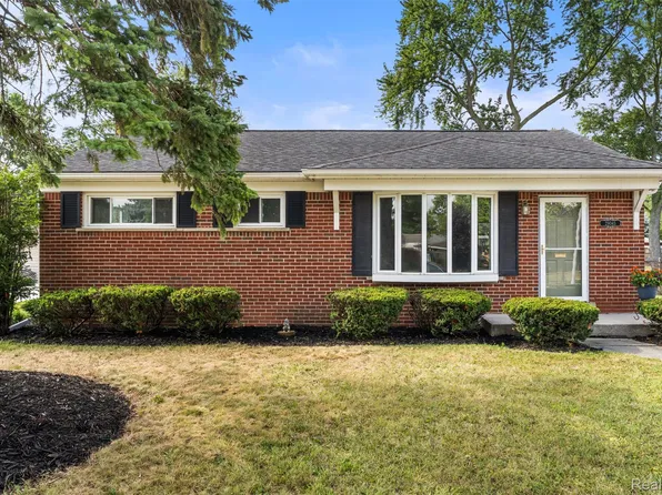 29045 Grandon St, Livonia, MI 48150