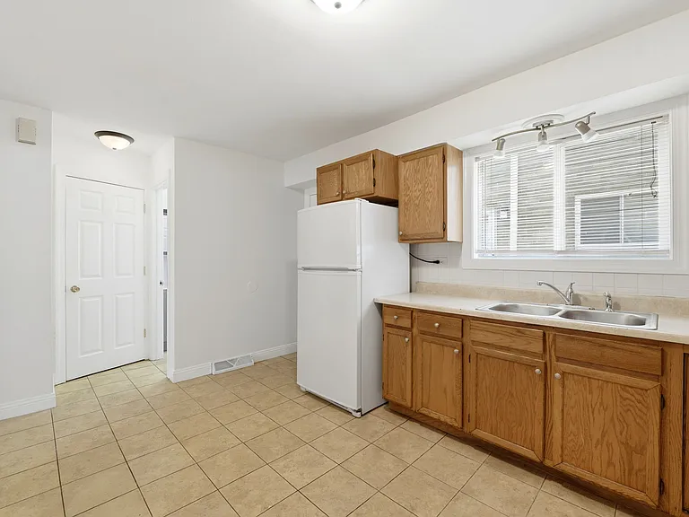 2028 Williamsburg Dr #D108 — Photo 7