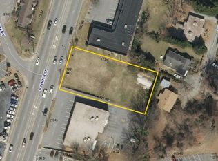 1740 N Center St, Hickory, NC 28601