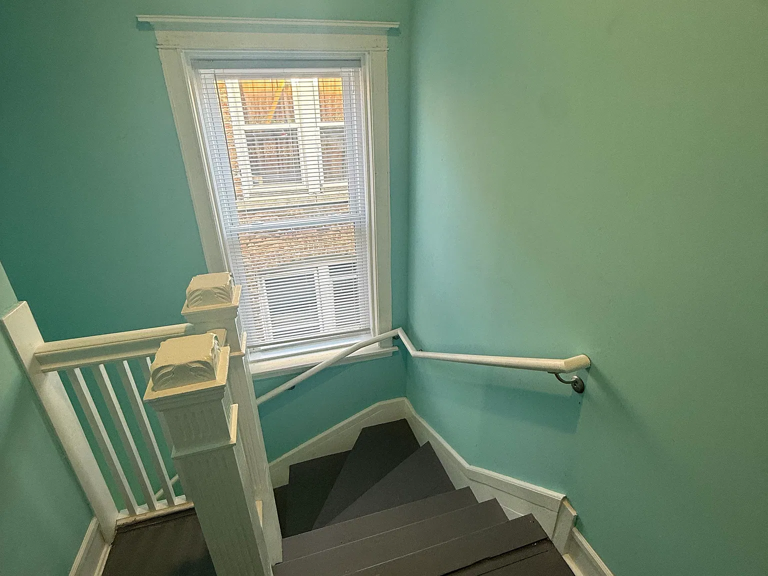 3 bed, 1288 sqft, $2,100 — Photo 4
