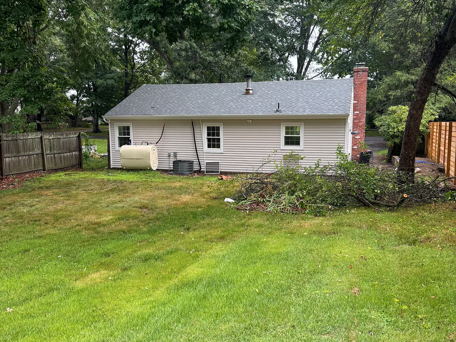3 bed, 884 sqft, $2,750 — Photo 4