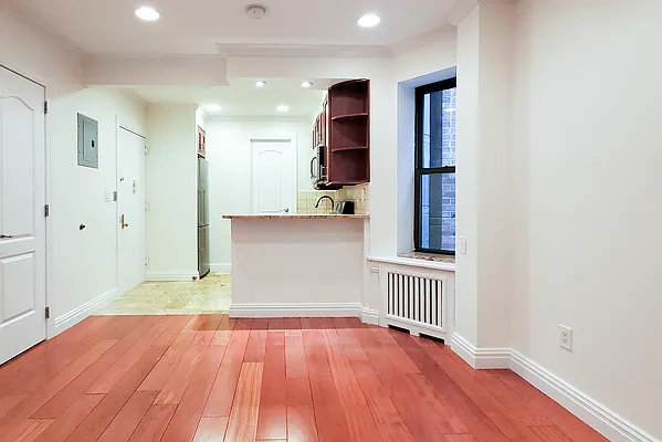 Rented by Warburg | media 2