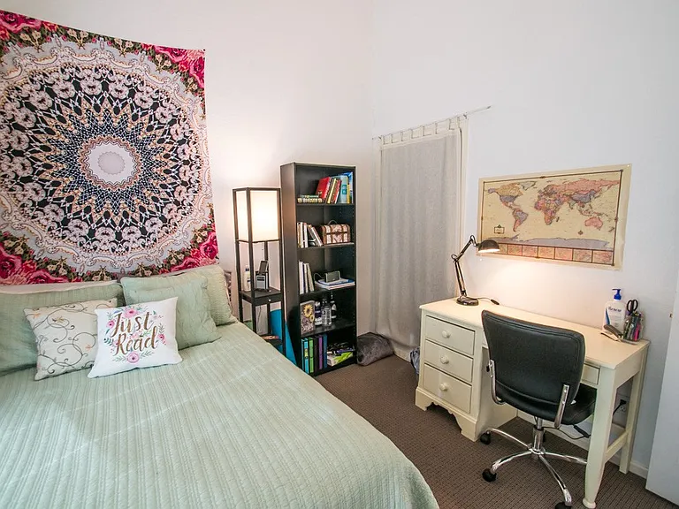 935 Broadway St. #203 — Photo 10