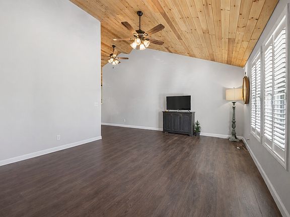 4th image of 1447 Keesee Rd