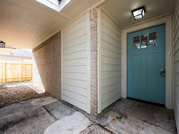 3rd image of 5311 Riverwood Dr