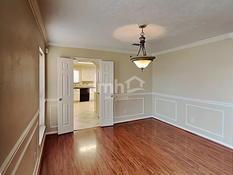 4422 Hardwood Glen Dr — Photo 8