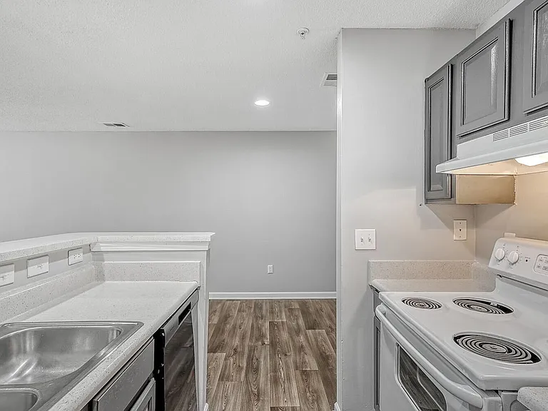 Rise Avalon — Photo 32