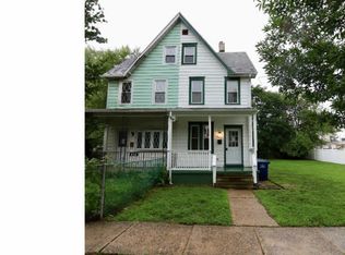 612 W 5th St, Palmyra, NJ 08065