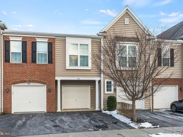 740 Whitetail Dr, Hummelstown, PA 17036