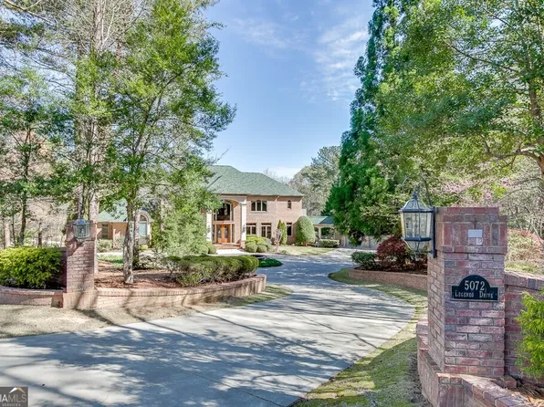 5072 Legends Dr, Braselton, GA 30517