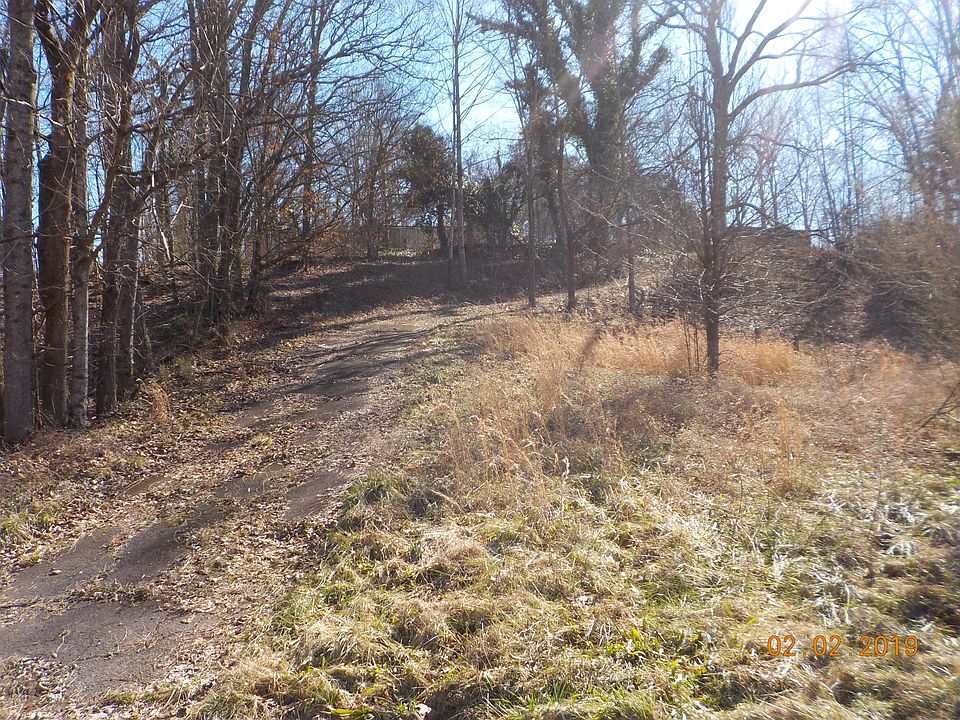 2nd image of 2910 Old Whites Mill Rd