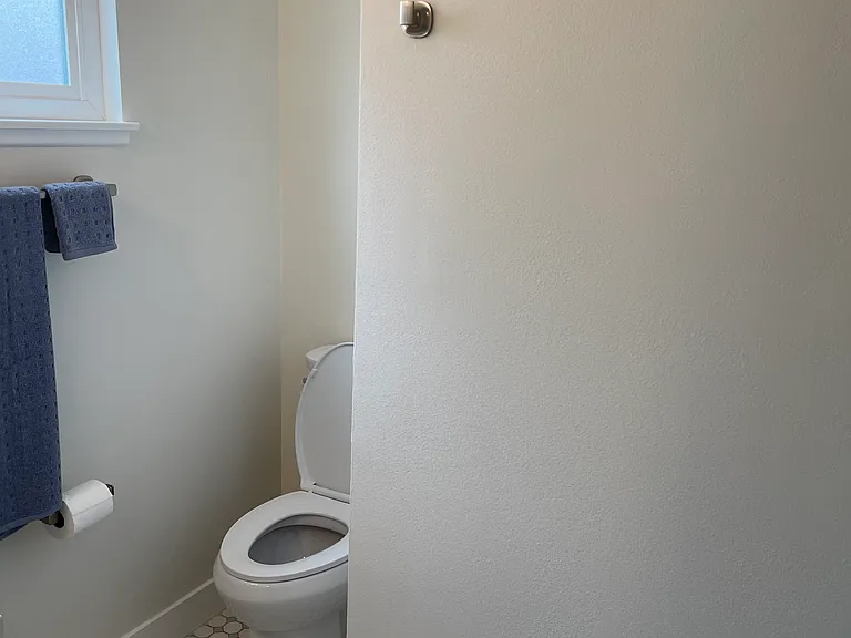 17191 Kampen Ln — Photo 24