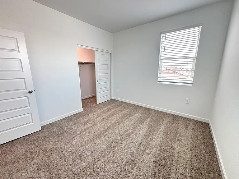 1777 W Stealth Ave — Photo 16