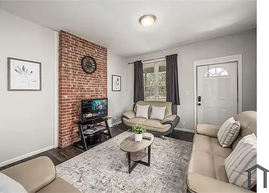 1472 S High St — Photo 9