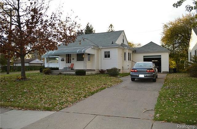 1st image of 25413 Eureka Dr