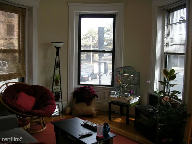 583 Beacon St. #1 Boston - Kenmore Shared Unit Photo 6