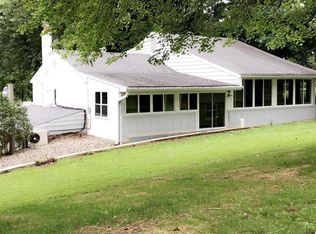 2202 Harmonyville Rd, Elverson, PA 19520