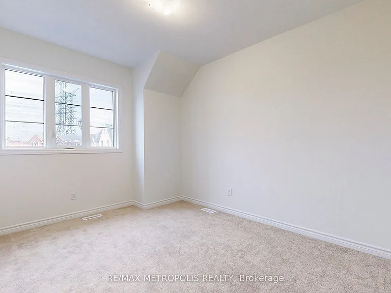 9 Caton Ln — Photo 40