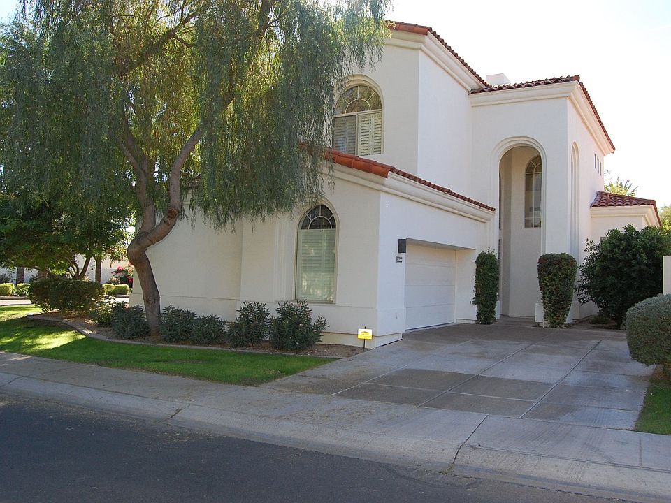 Front View of Home 