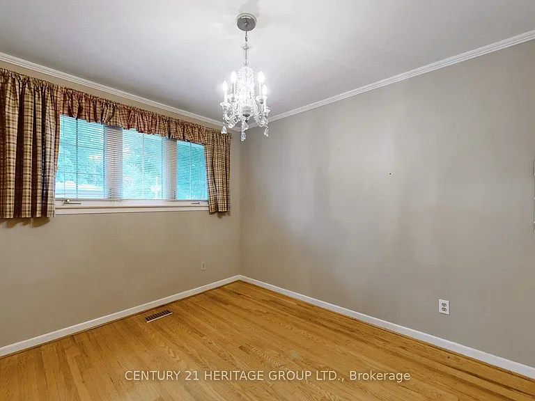 1 Dunsinane Dr — Photo 21