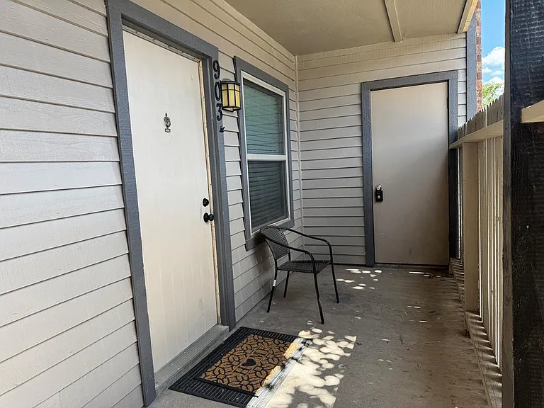 6701 Eastridge Rd #903 — Photo 1